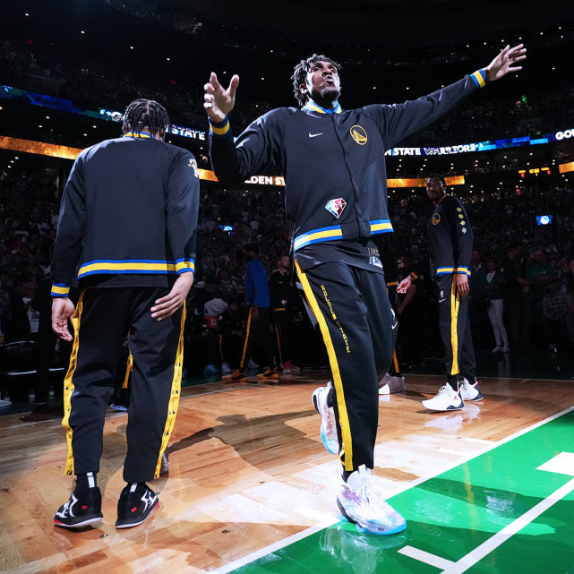 英雄联盟注册-包含风云突变！丹佛掘金关键时刻再遭质疑，葡超版图或变，底气十足，临场指挥获称赞的词条